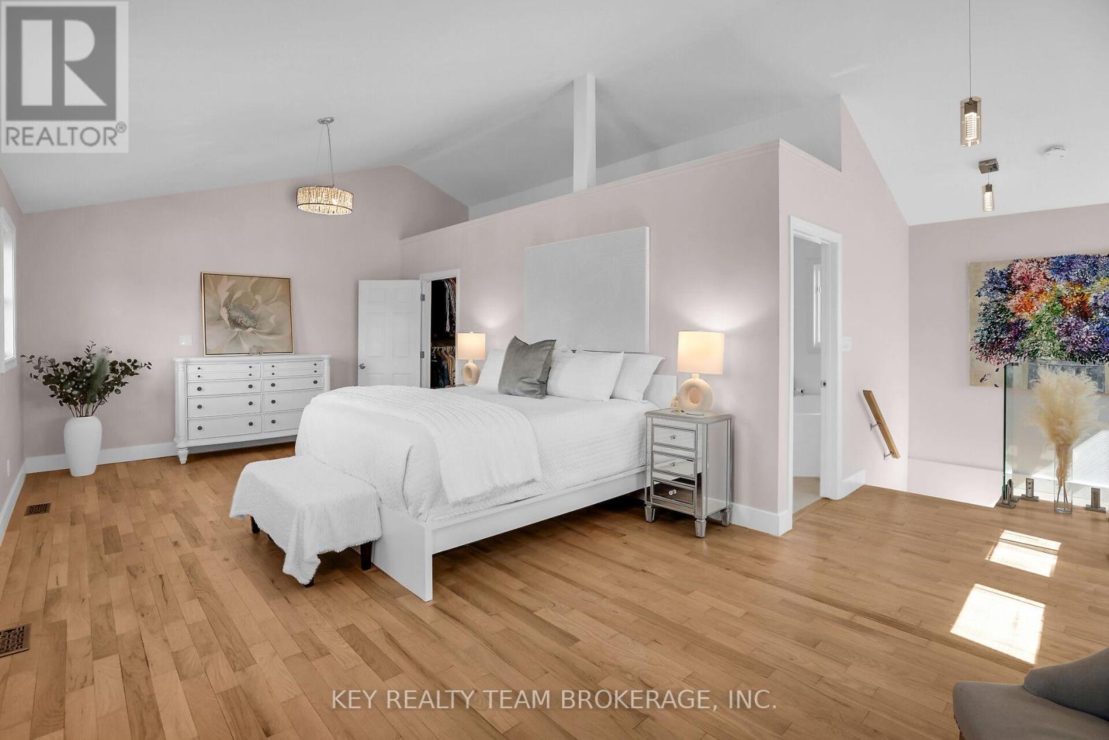 13 Marsdale Drive, St. Catharines (Glendale/glenridge), Ontario  L2T 3S1 - Photo 35 - X12030785