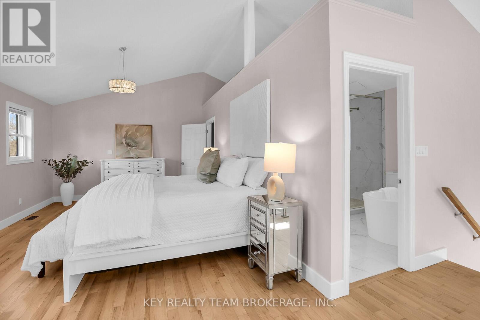 13 Marsdale Drive, St. Catharines (Glendale/glenridge), Ontario  L2T 3S1 - Photo 37 - X12030785