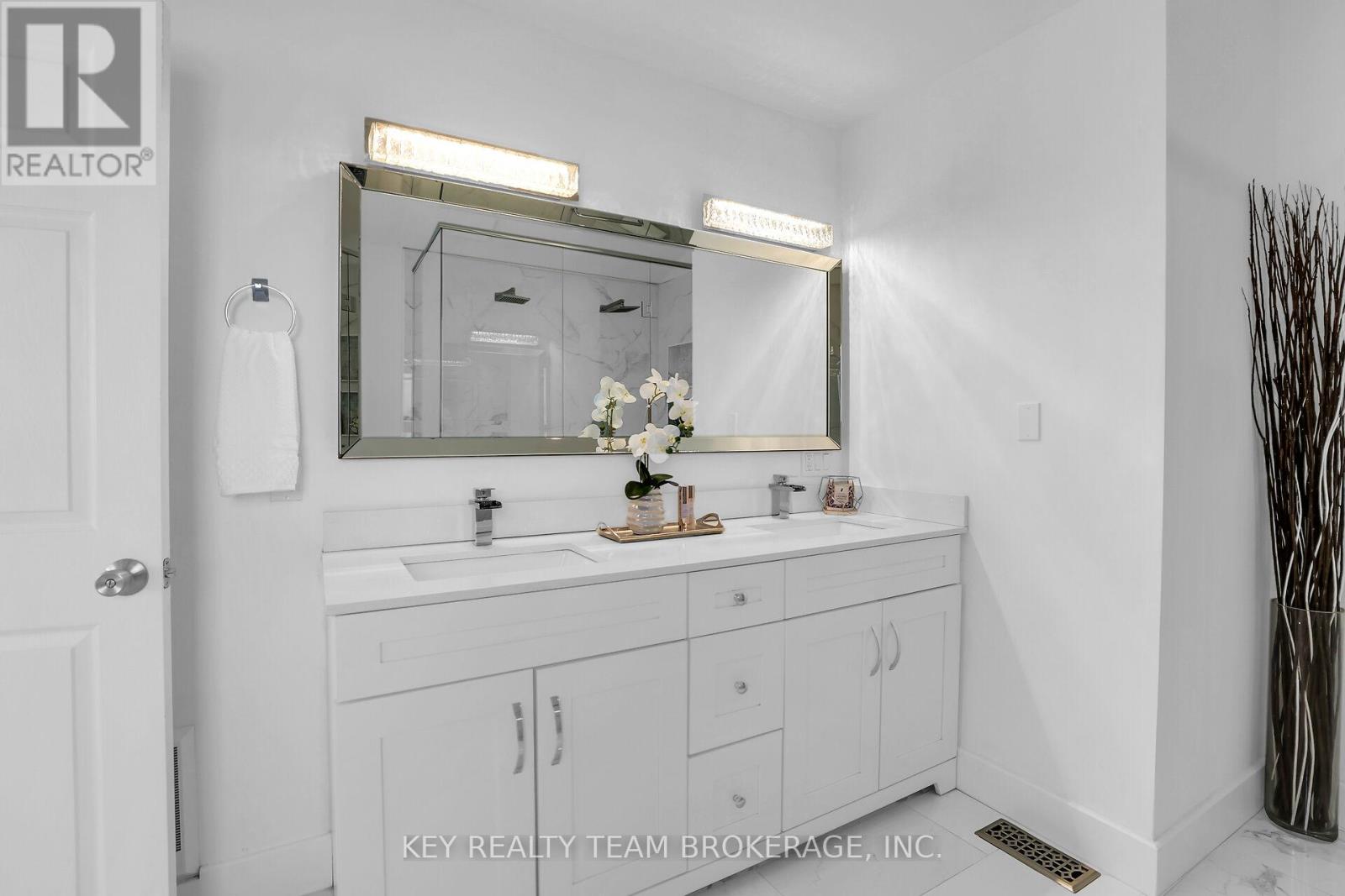13 Marsdale Drive, St. Catharines (Glendale/glenridge), Ontario  L2T 3S1 - Photo 39 - X12030785