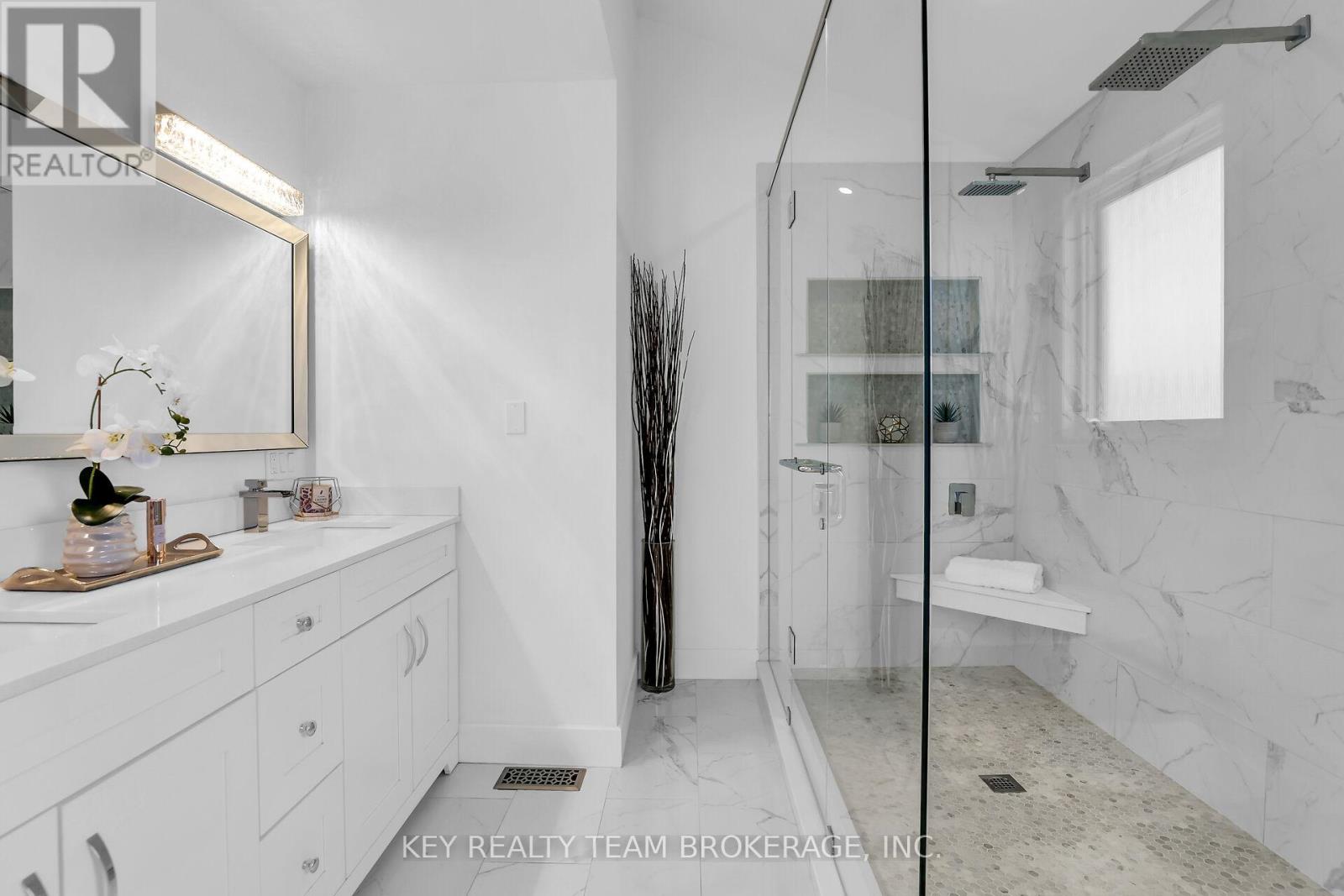 13 Marsdale Drive, St. Catharines (Glendale/glenridge), Ontario  L2T 3S1 - Photo 40 - X12030785