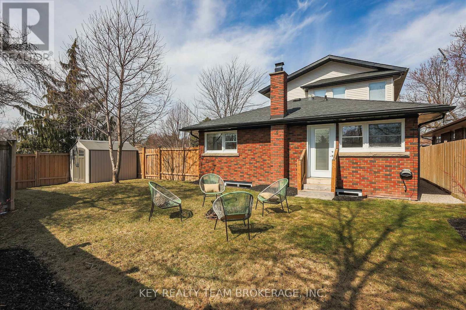 13 Marsdale Drive, St. Catharines (Glendale/glenridge), Ontario  L2T 3S1 - Photo 5 - X12030785