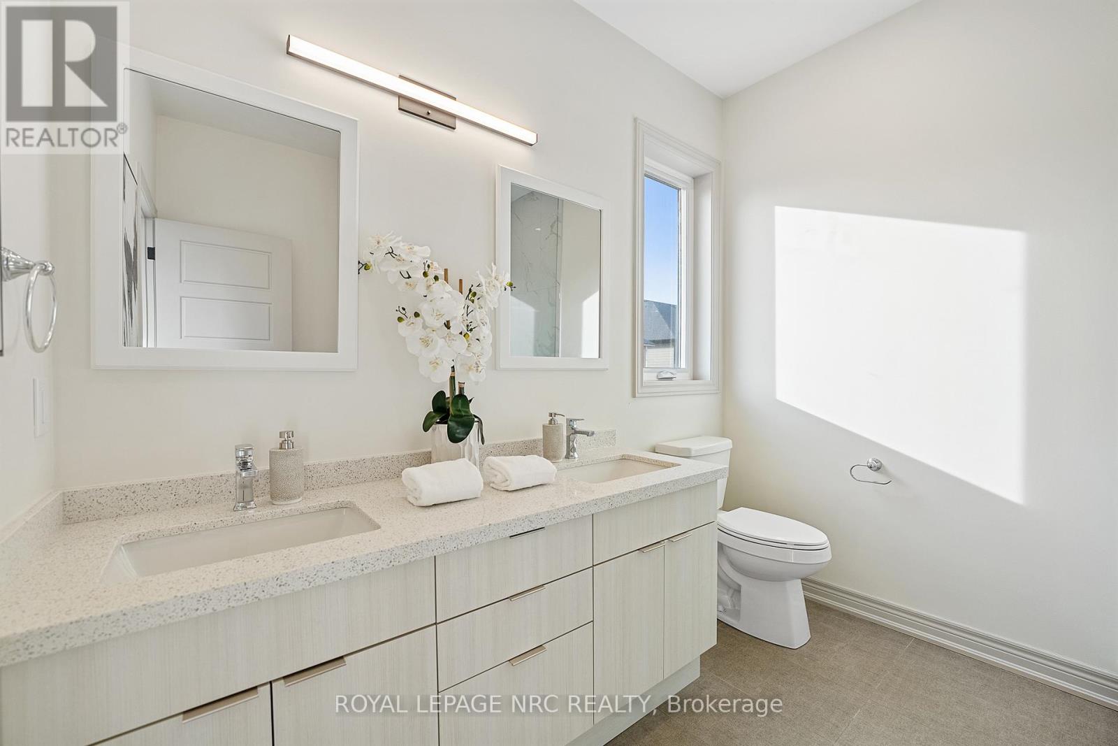 29 Beaverloch Drive, Thorold (558 - Confederation Heights), Ontario  L2V 0J9 - Photo 28 - X12031211