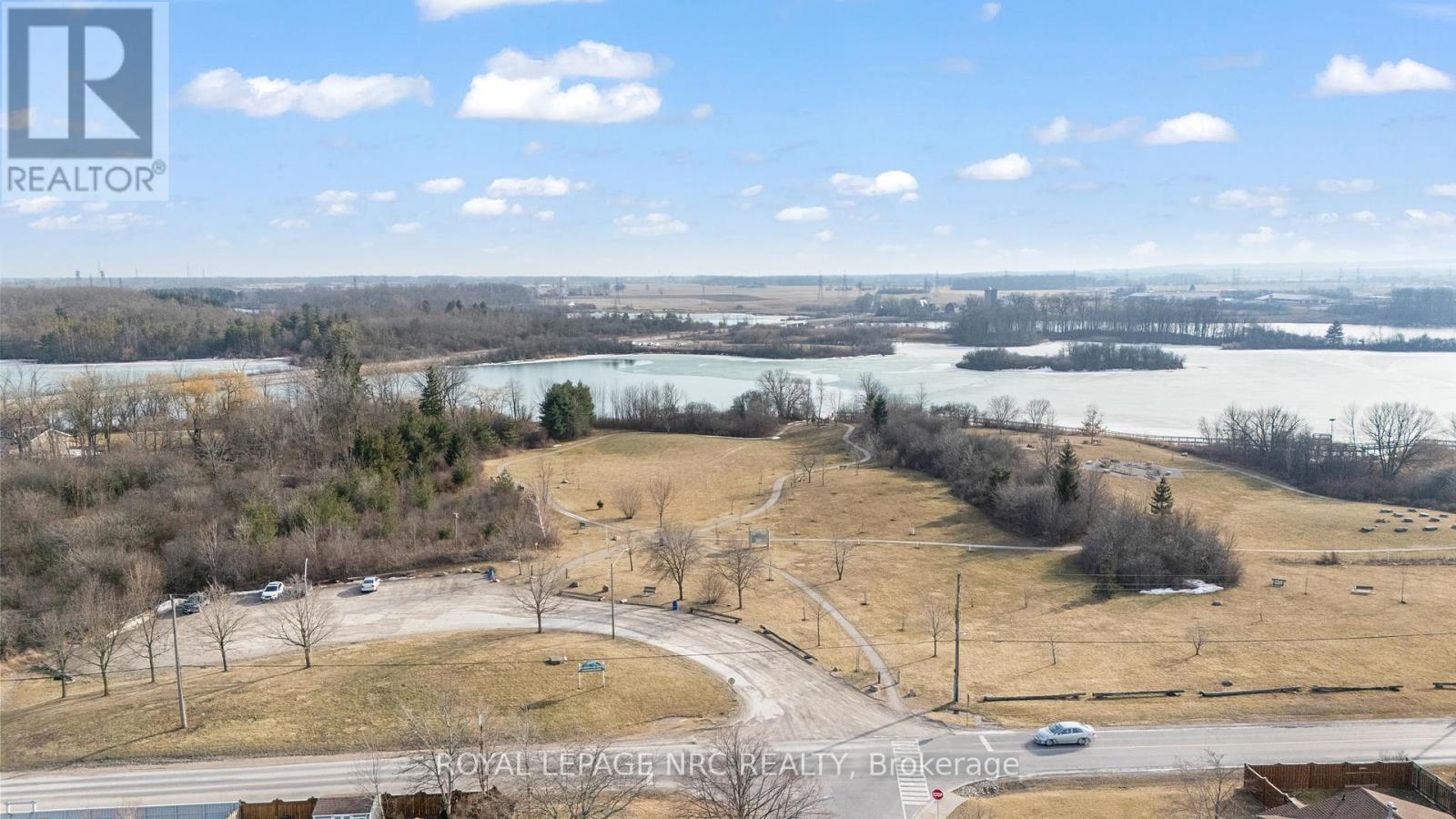 29 Beaverloch Drive, Thorold (558 - Confederation Heights), Ontario  L2V 0J9 - Photo 9 - X12031211