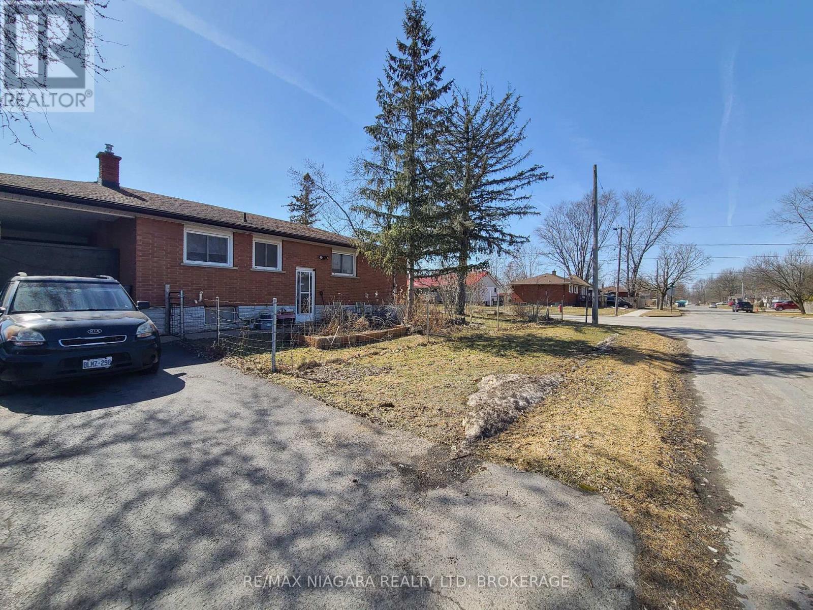 203 KILGOUR AVENUE, welland (772 - broadway), Ontario