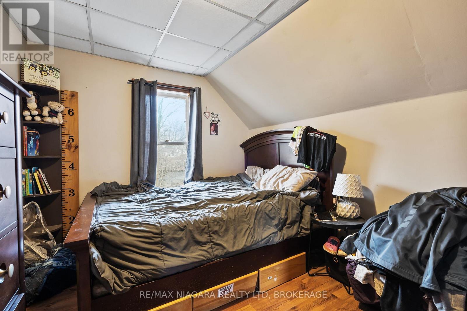 249 Mellanby Avenue, Port Colborne (877 - Main Street), Ontario  L3K 2M2 - Photo 13 - X12032120