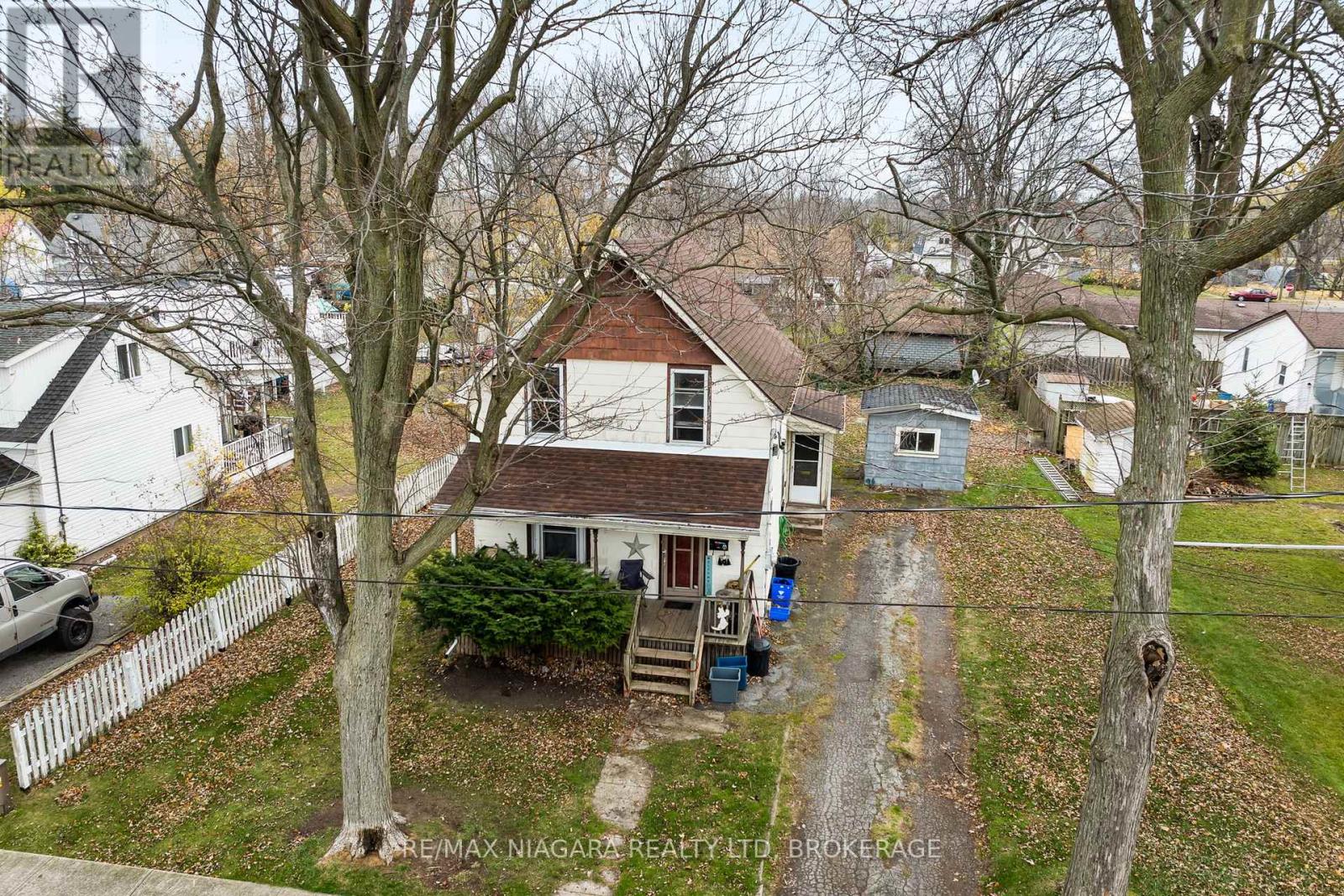 249 Mellanby Avenue, Port Colborne (877 - Main Street), Ontario  L3K 2M2 - Photo 4 - X12032120