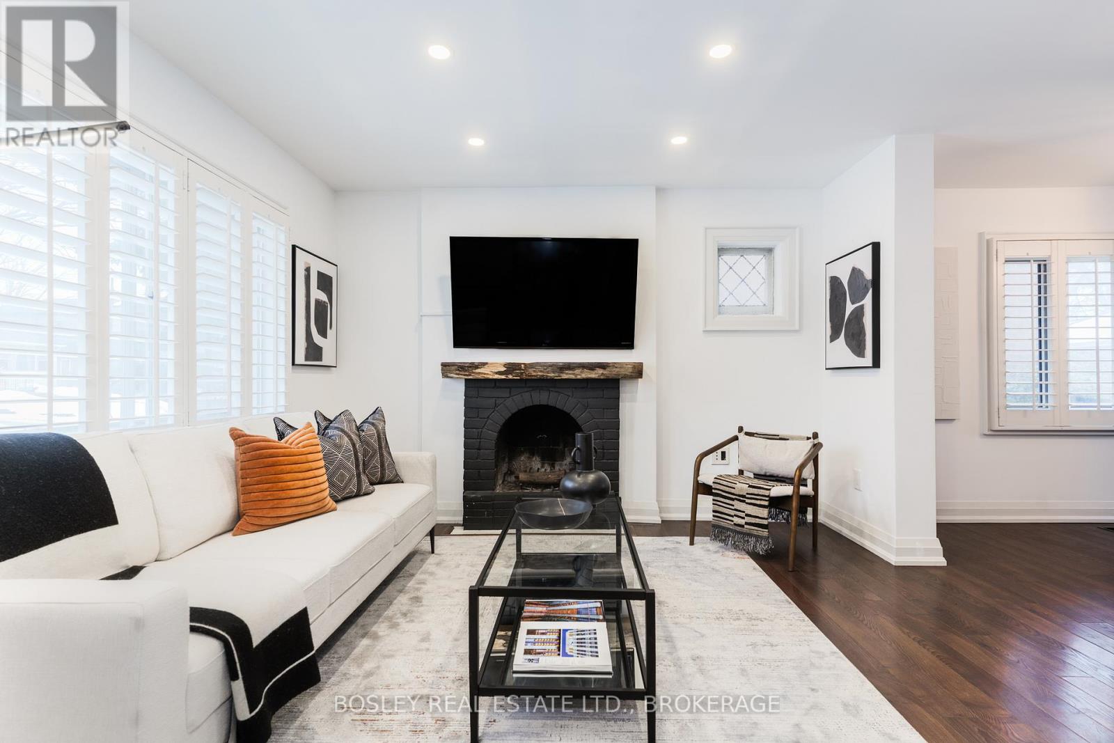 30 Mcdonald Avenue, Toronto (Oakridge), Ontario  M1L 3Y8 - Photo 6 - E12032317