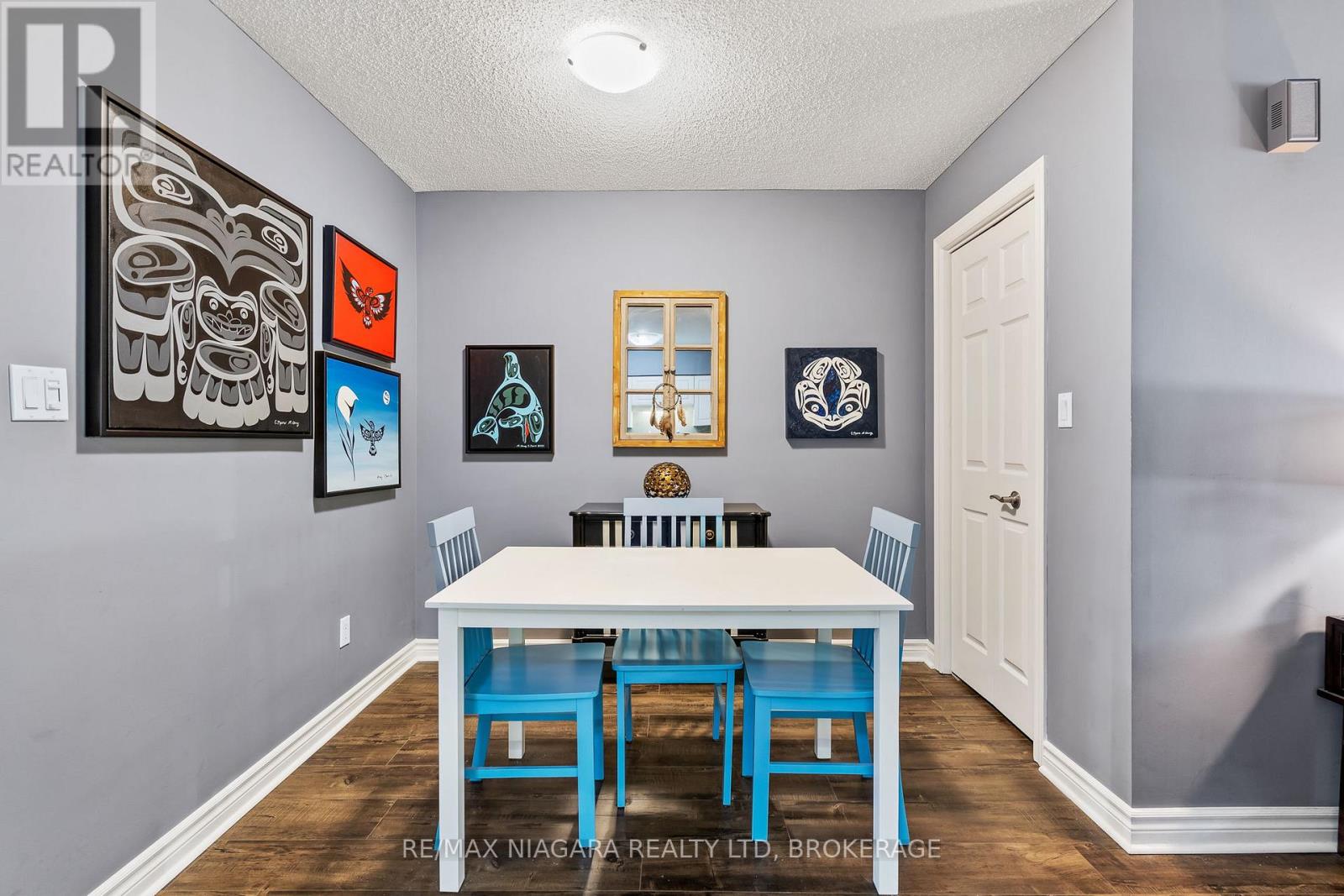 2 Walnut Street, St. Catharines (456 - Oakdale), Ontario  L2H 1H3 - Photo 12 - X12033243