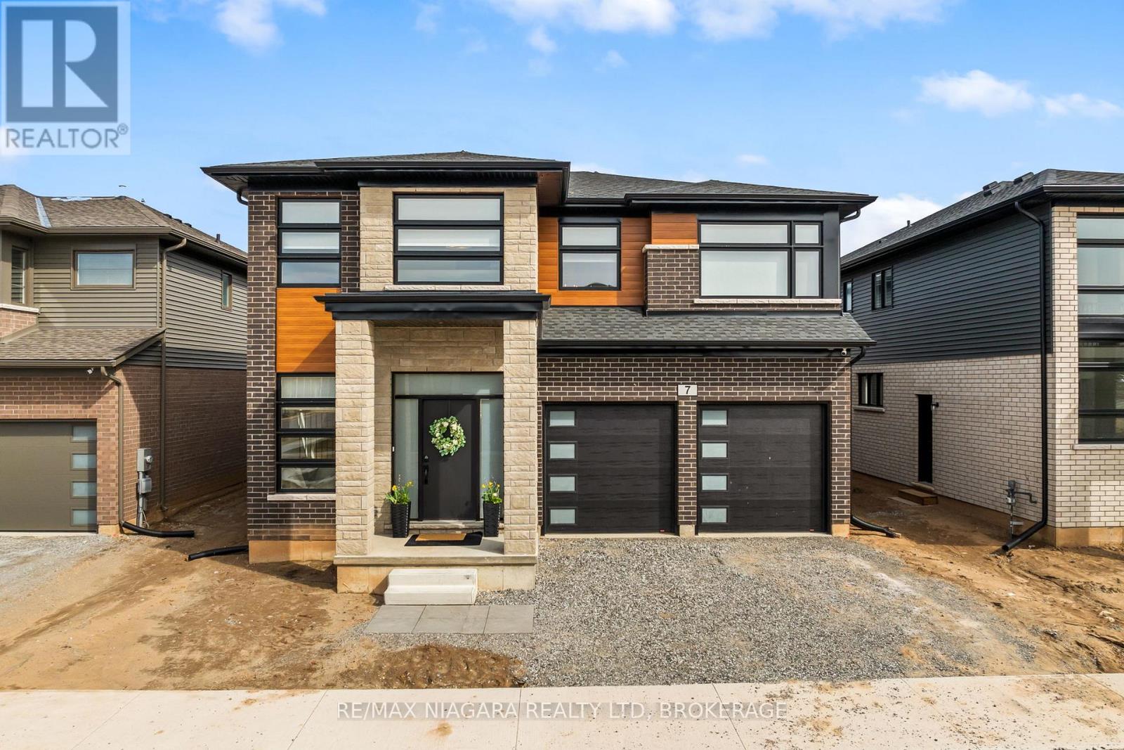 7 SAMUEL AVENUE, pelham (662 - fonthill), Ontario