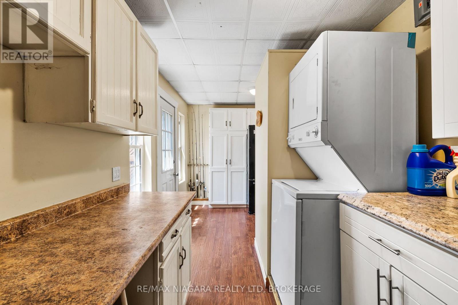 10567 Maplewood Drive, Wainfleet (880 - Lakeshore), Ontario  L3K 5V4 - Photo 15 - X12036279