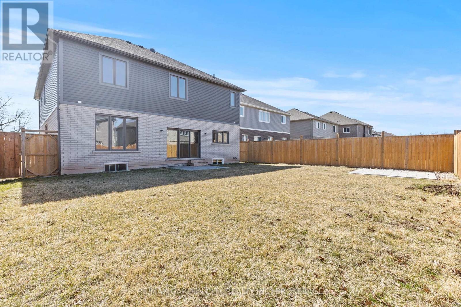 4377 Willick Road, Niagara Falls (224 - Lyons Creek), Ontario  L2G 0Y3 - Photo 42 - X12038945