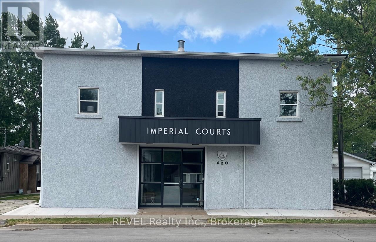 11 - 620 KING STREET, port colborne (877 - main street), Ontario