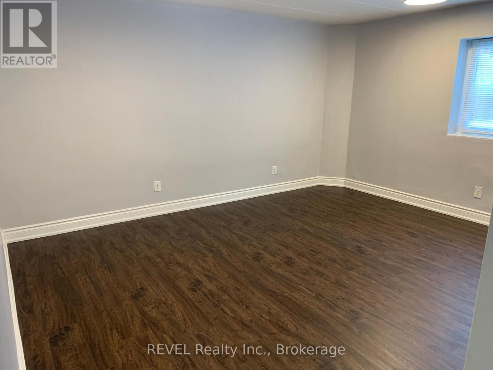 2 - 620 King Street, Port Colborne (877 - Main Street), Ontario  L3K 4H7 - Photo 2 - X12043717