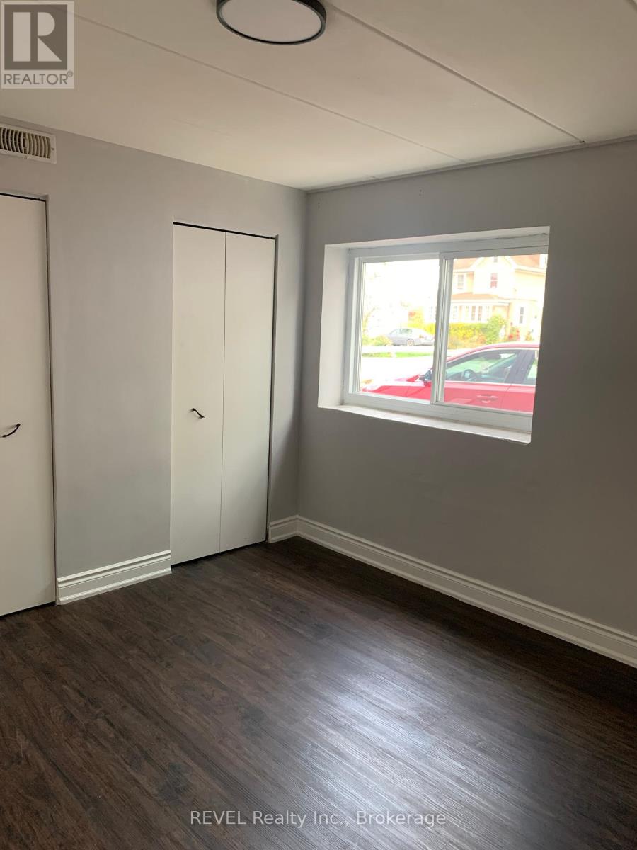 2 - 620 King Street, Port Colborne (877 - Main Street), Ontario  L3K 4H7 - Photo 6 - X12043717