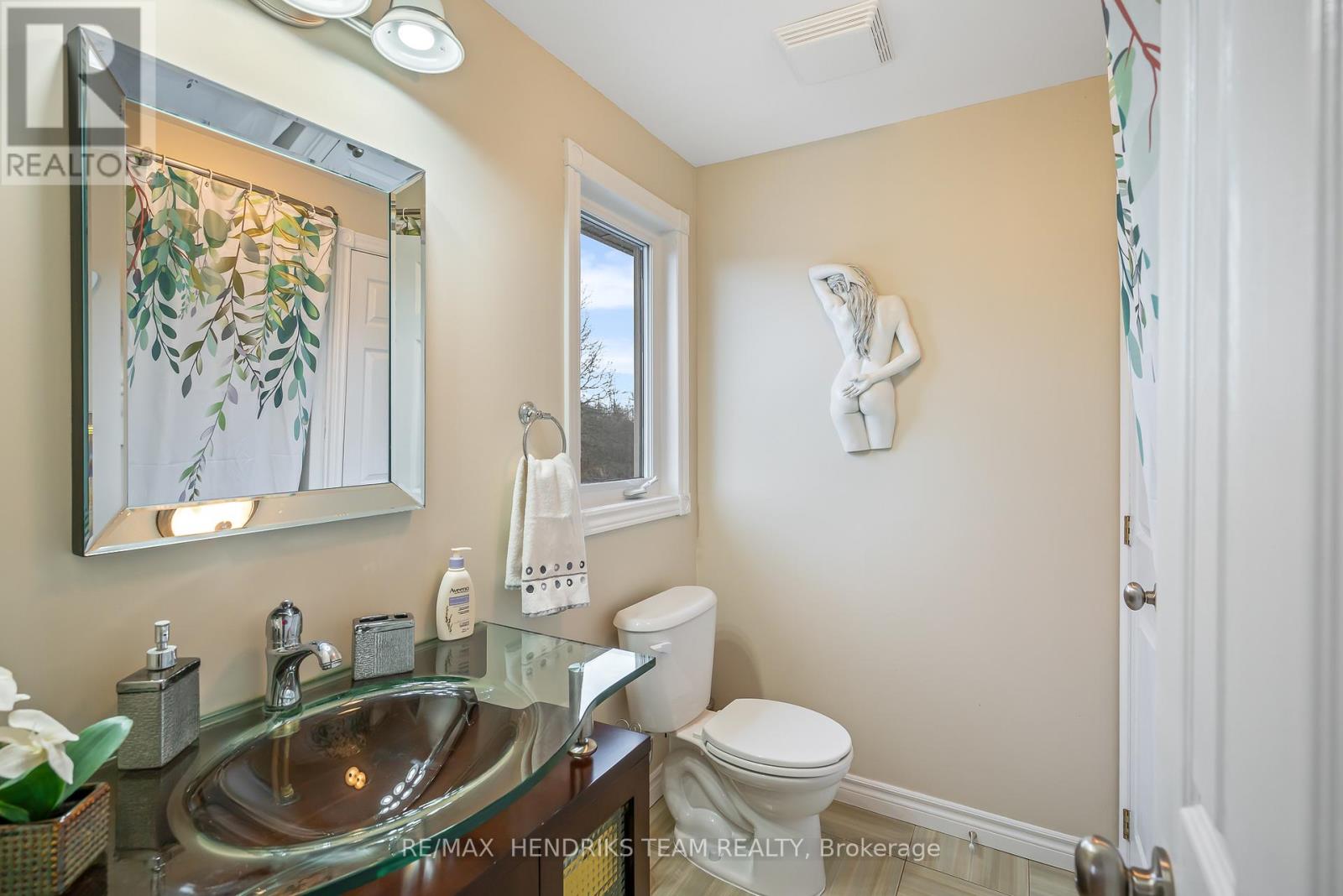 415 Riverside Drive, Welland (772 - Broadway), Ontario  L3C 5E8 - Photo 19 - X12045800