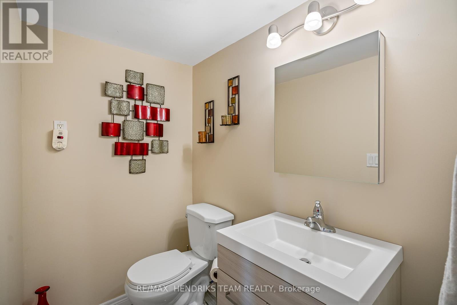 415 Riverside Drive, Welland (772 - Broadway), Ontario  L3C 5E8 - Photo 27 - X12045800