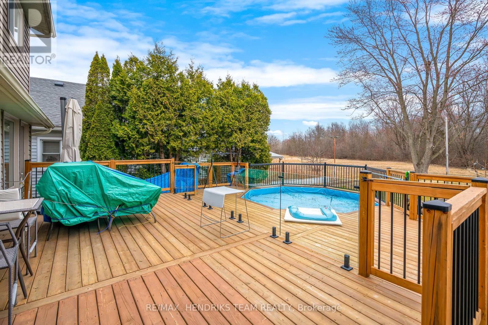 415 Riverside Drive, Welland (772 - Broadway), Ontario  L3C 5E8 - Photo 36 - X12045800