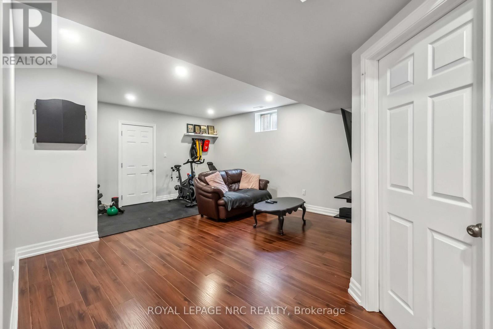 701 Upper Paradise Road, Hamilton (Gilkson), Ontario  L9C 5R1 - Photo 23 - X12046987