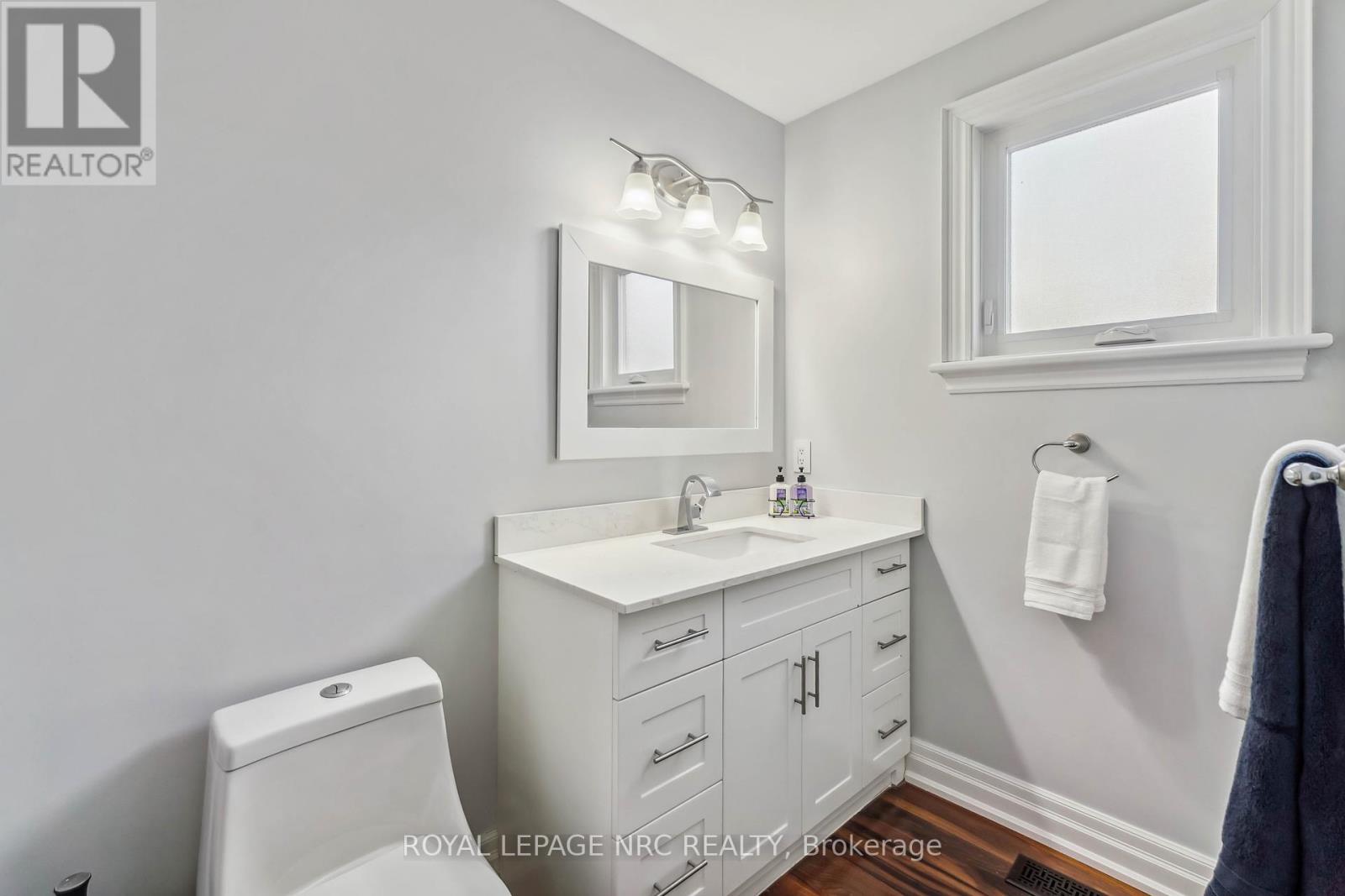 701 Upper Paradise Road, Hamilton (Gilkson), Ontario  L9C 5R1 - Photo 31 - X12046987