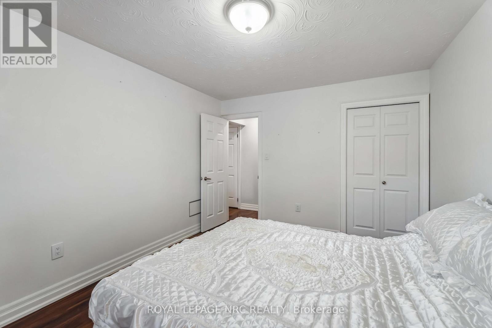 701 Upper Paradise Road, Hamilton (Gilkson), Ontario  L9C 5R1 - Photo 34 - X12046987