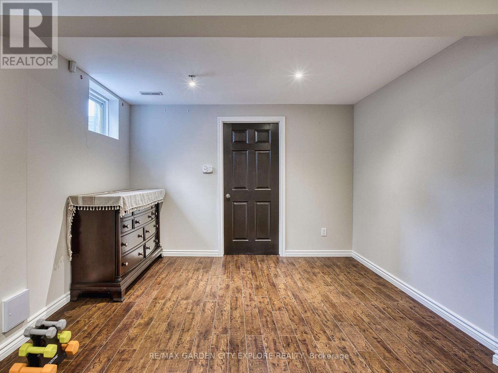 29 Agincourt Crescent, St. Catharines (462 - Rykert/vansickle), Ontario  L2S 4B4 - Photo 39 - X12047450