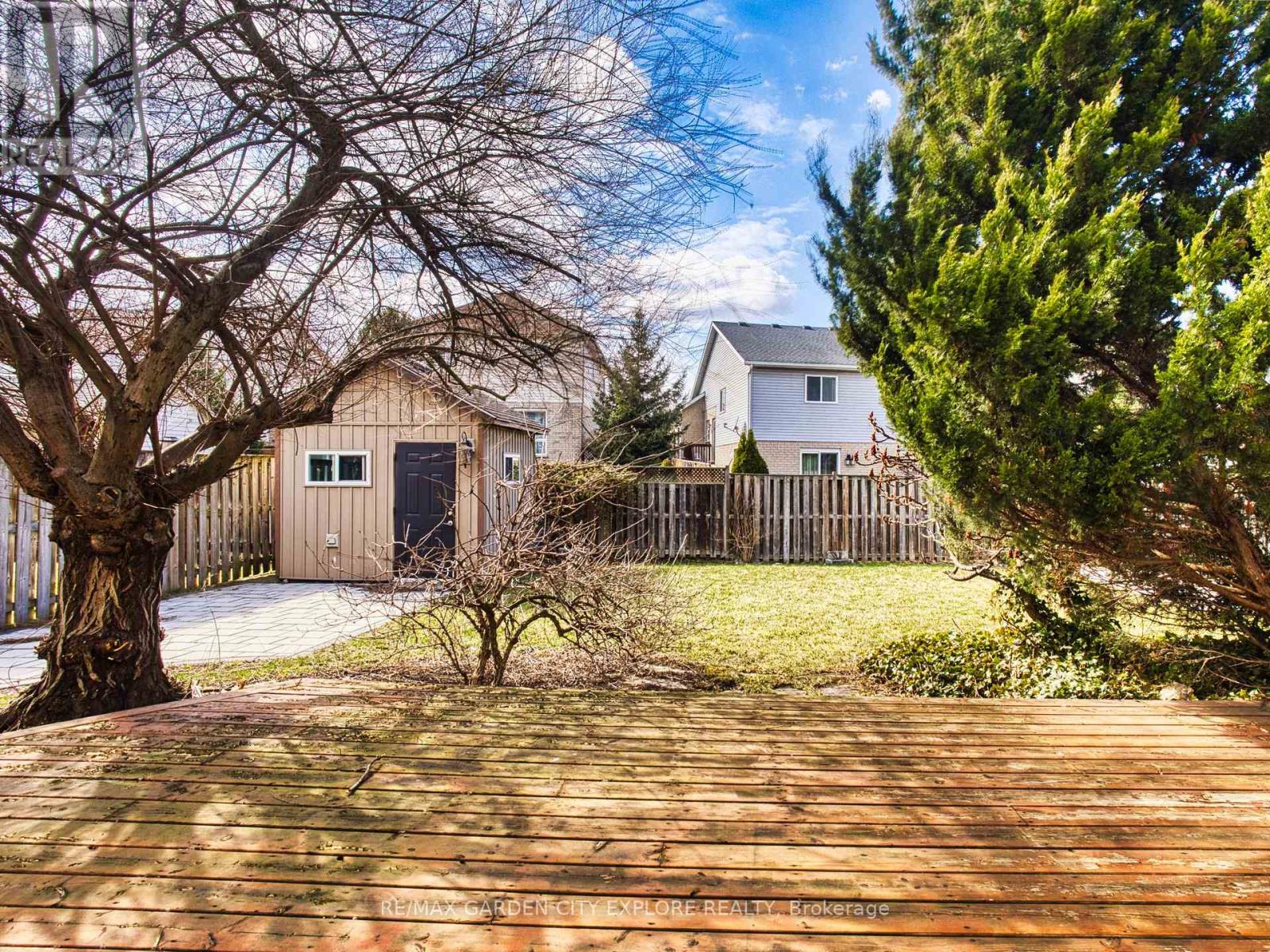 29 Agincourt Crescent, St. Catharines (462 - Rykert/vansickle), Ontario  L2S 4B4 - Photo 47 - X12047450