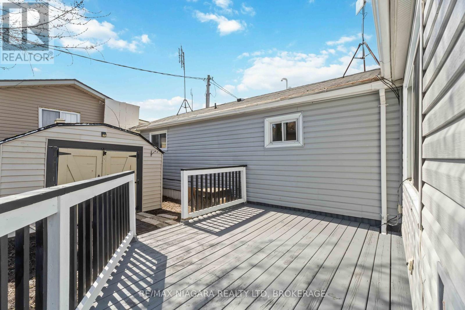 21 - 2175 Mewburn Road, Niagara Falls (207 - Casey), Ontario  L2E 6S4 - Photo 5 - X12047624