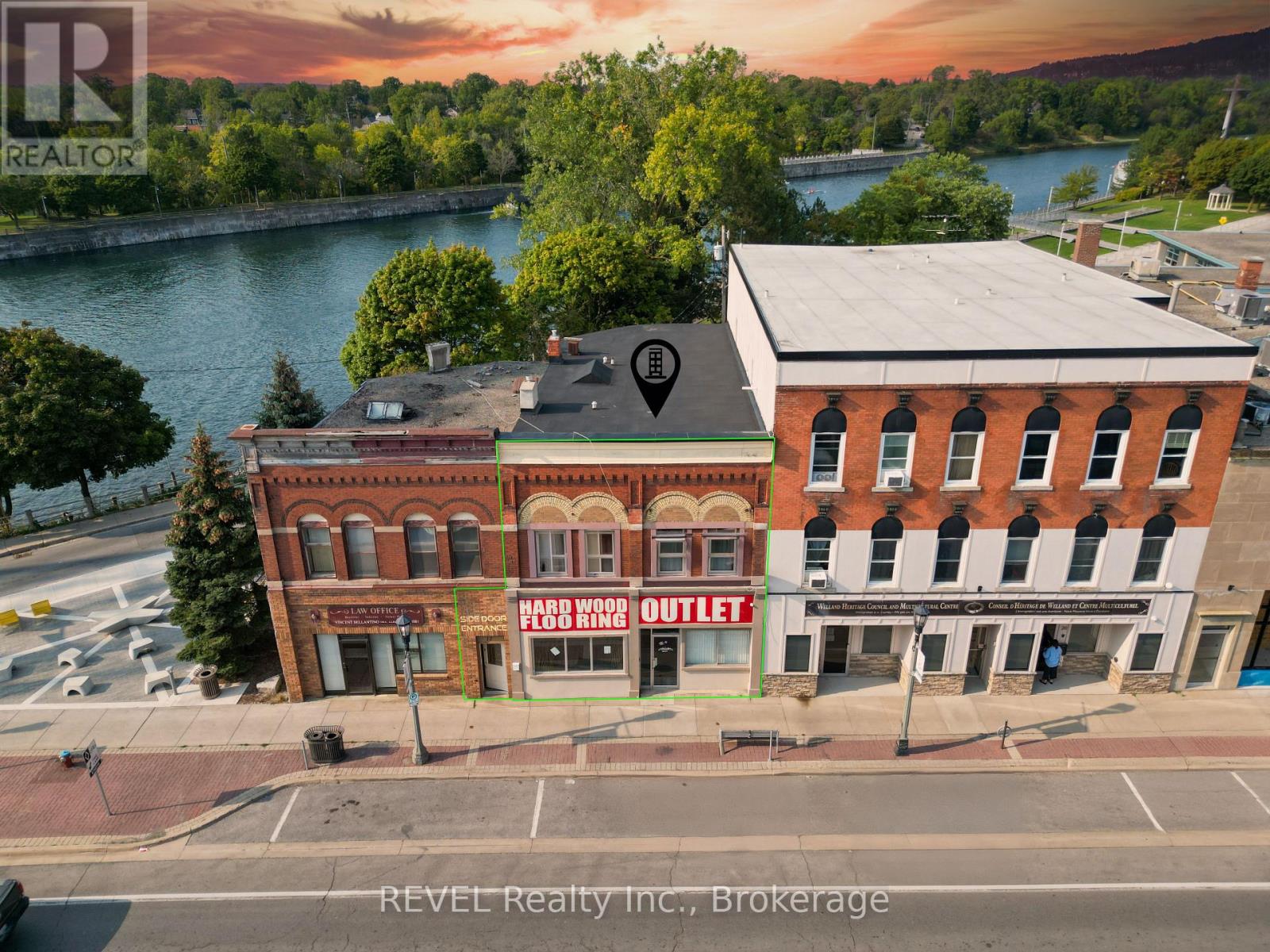 A - 12 East Main Street, Welland (768 - Welland Downtown), Ontario  L3B 3W3 - Photo 2 - X12048255