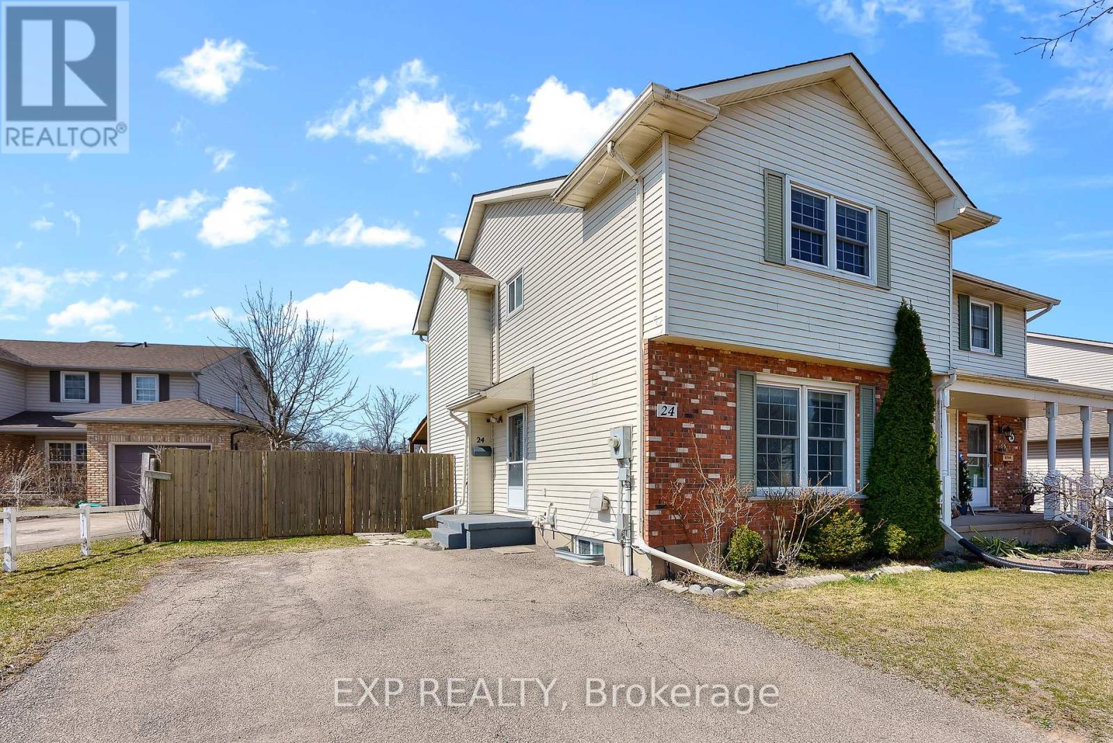 24 STATION STREET, welland (772 - broadway), Ontario