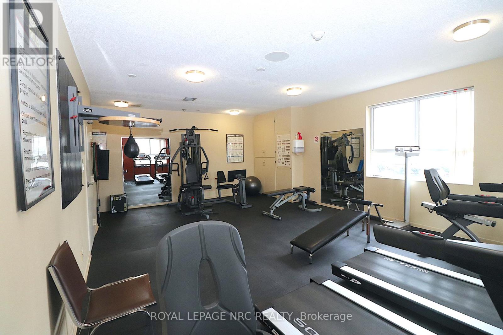 202 - 7 Gale Crescent, St. Catharines (450 - E. Chester), Ontario  L2R 7M8 - Photo 22 - X12052200