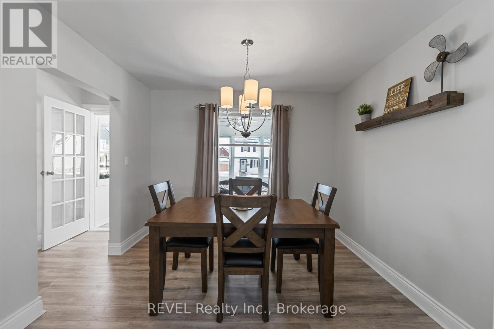 70 Oakland Avenue, Welland (772 - Broadway), Ontario  L3C 2C1 - Photo 19 - X12053116
