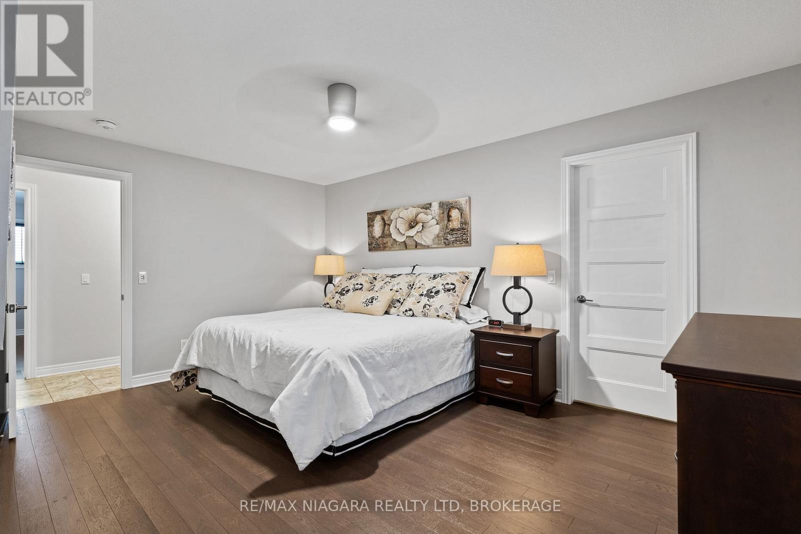 2 Eastman Gateway, Thorold (562 - Hurricane/merrittville), Ontario  L2V 0E2 - Photo 16 - X12054872
