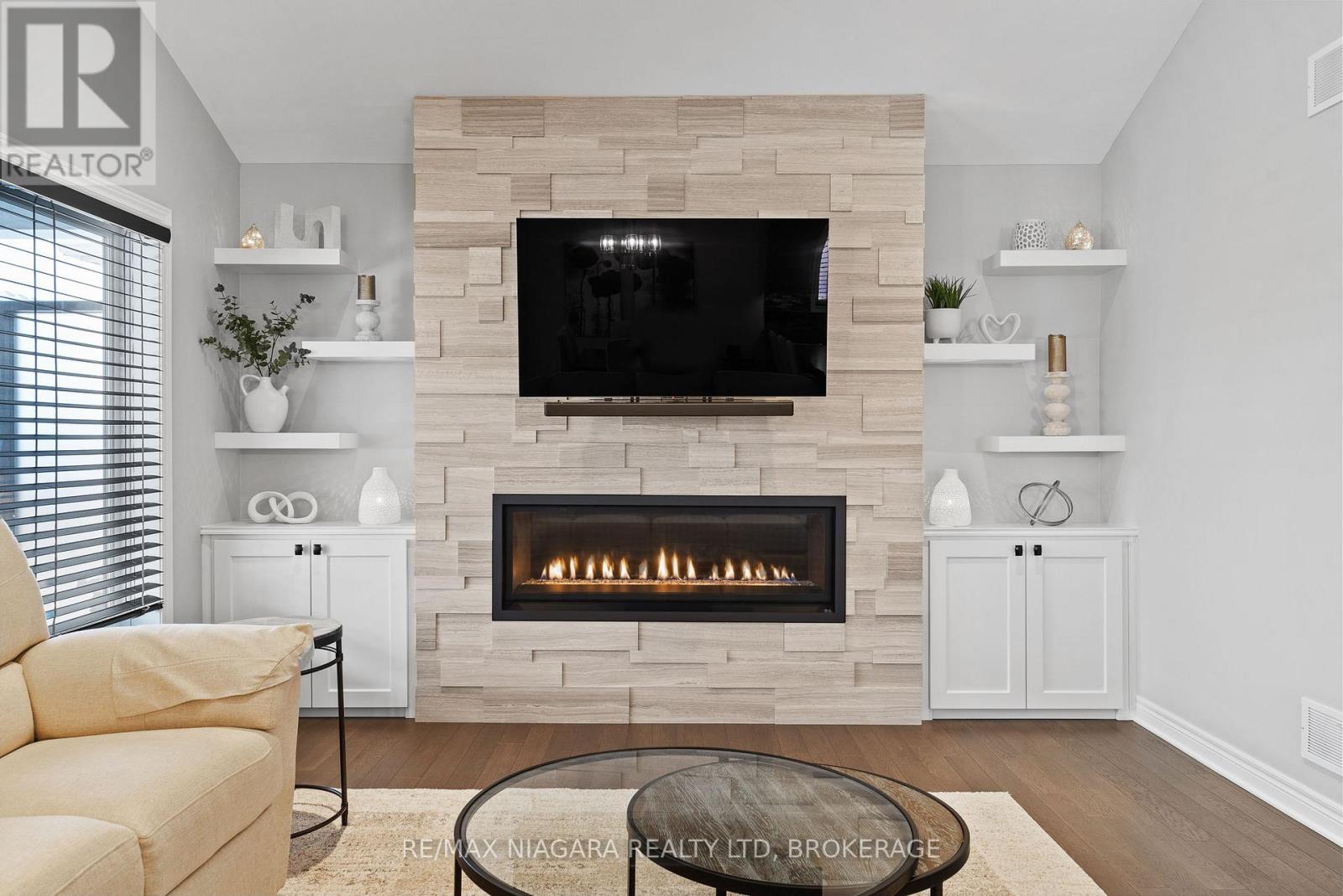 2 Eastman Gateway, Thorold (562 - Hurricane/merrittville), Ontario  L2V 0E2 - Photo 6 - X12054872