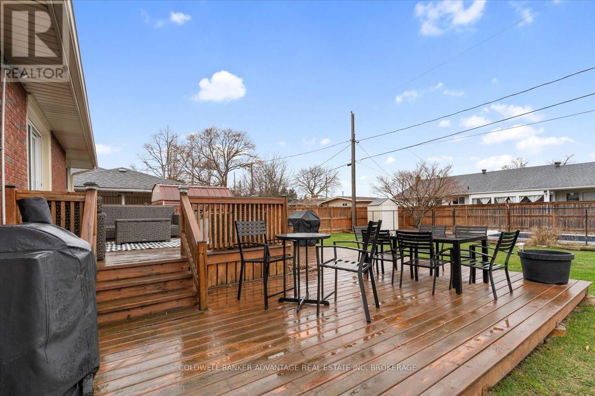 9 Meadowvale Drive, St. Catharines (443 - Lakeport), Ontario  L2N 3Z6 - Photo 35 - X12055441