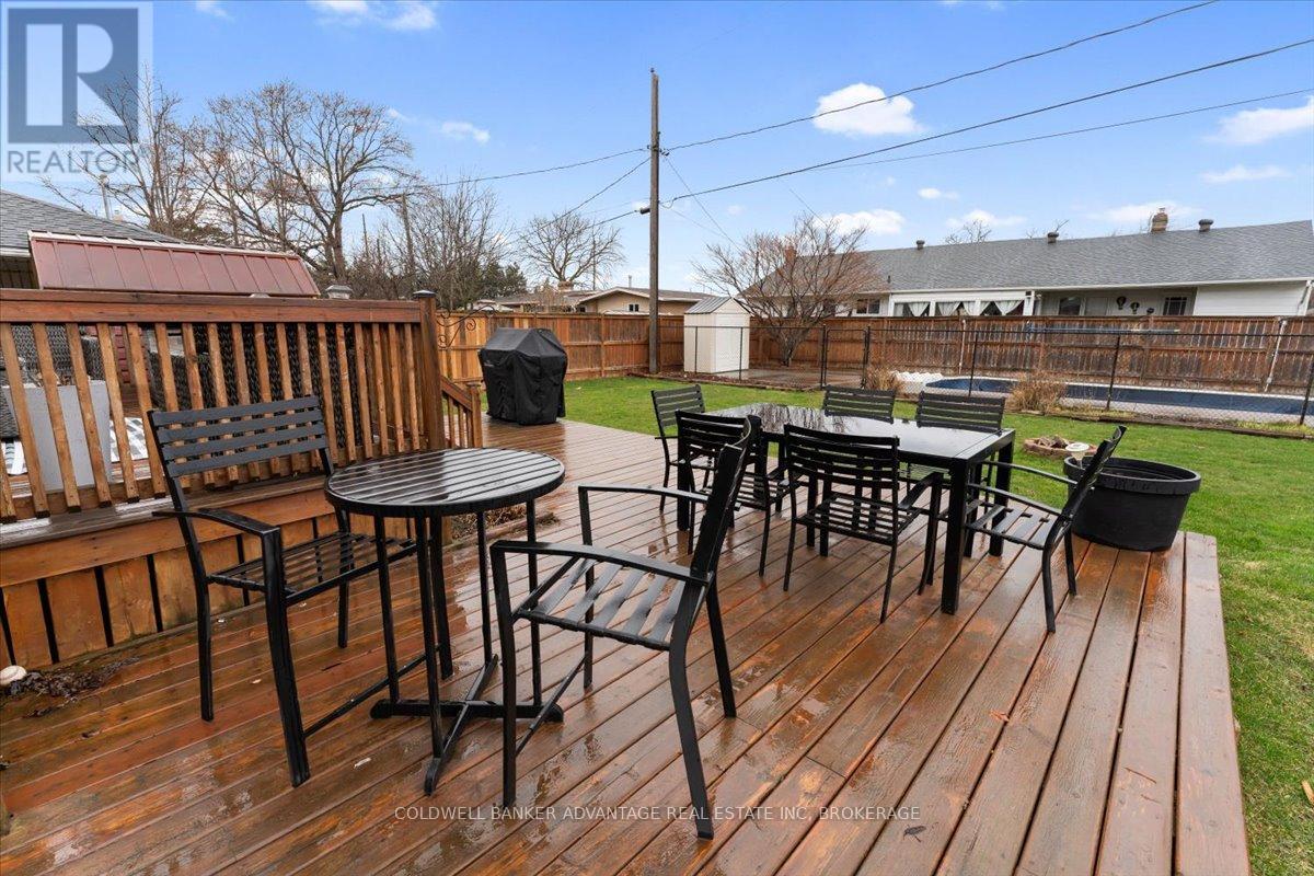 9 Meadowvale Drive, St. Catharines (443 - Lakeport), Ontario  L2N 3Z6 - Photo 36 - X12055441