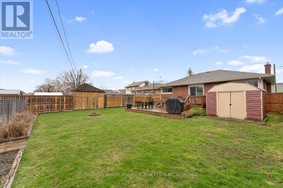 9 Meadowvale Drive, St. Catharines (443 - Lakeport), Ontario  L2N 3Z6 - Photo 41 - X12055441