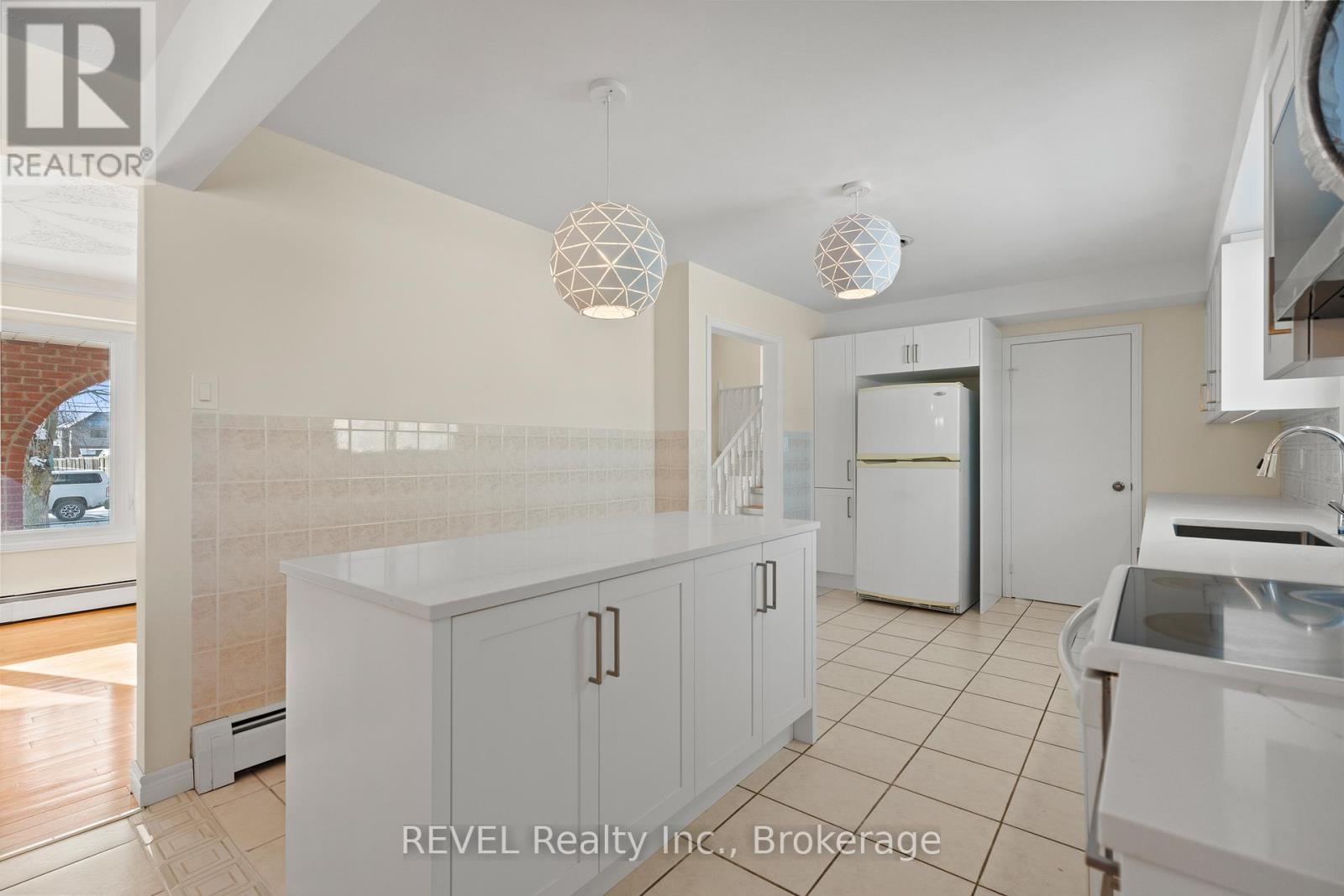 7797 Mulhern Street, Niagara Falls (Ascot), Ontario  L2H 1B6 - Photo 11 - X12055926