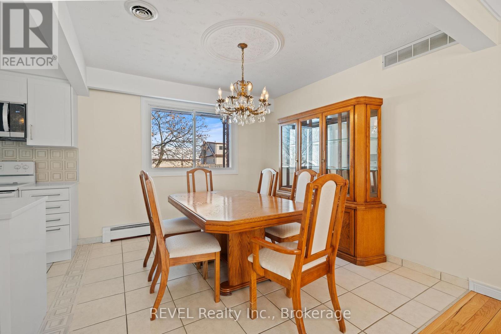 7797 Mulhern Street, Niagara Falls (Ascot), Ontario  L2H 1B6 - Photo 12 - X12055926