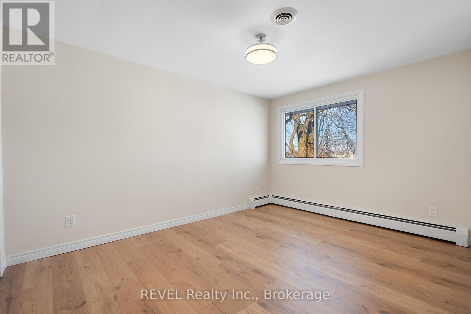 7797 Mulhern Street, Niagara Falls (Ascot), Ontario  L2H 1B6 - Photo 20 - X12055926