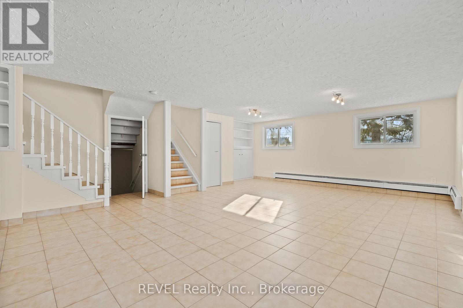 7797 Mulhern Street, Niagara Falls (Ascot), Ontario  L2H 1B6 - Photo 26 - X12055926