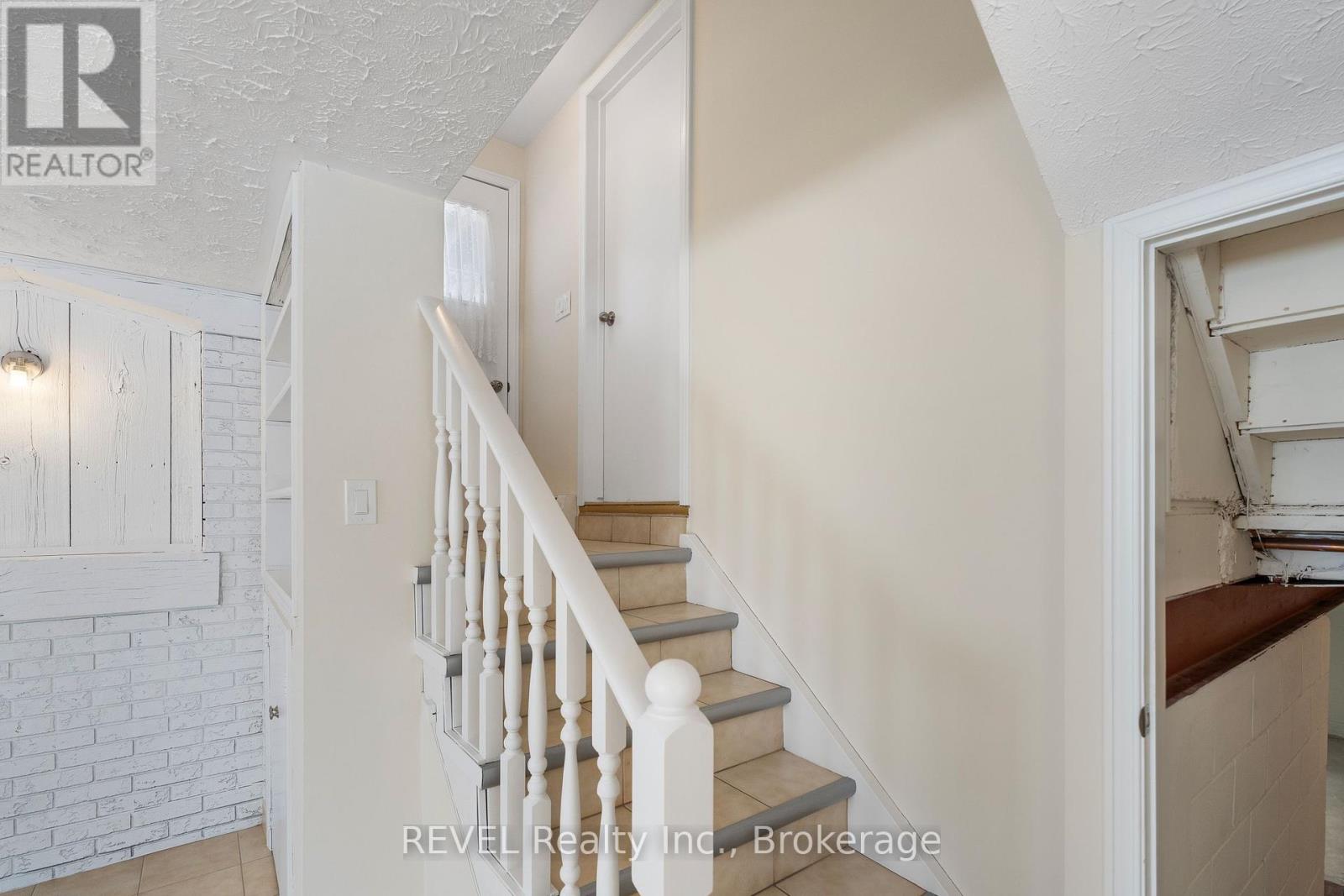 7797 Mulhern Street, Niagara Falls (Ascot), Ontario  L2H 1B6 - Photo 28 - X12055926