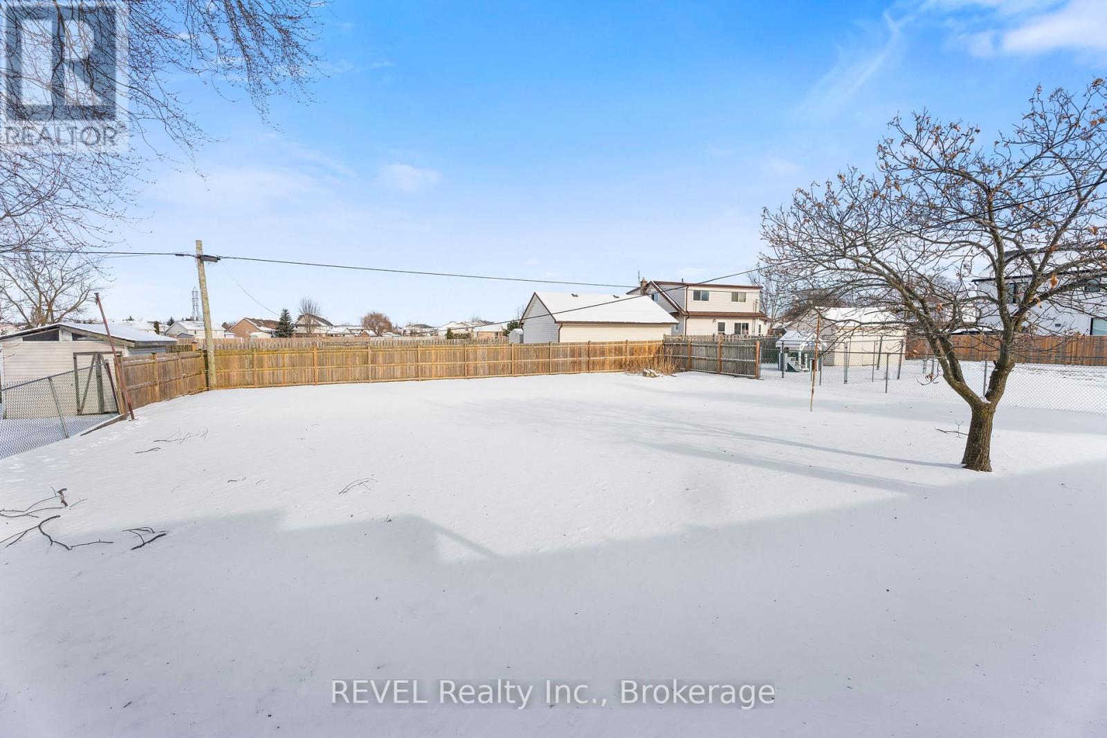 7797 Mulhern Street, Niagara Falls (Ascot), Ontario  L2H 1B6 - Photo 30 - X12055926