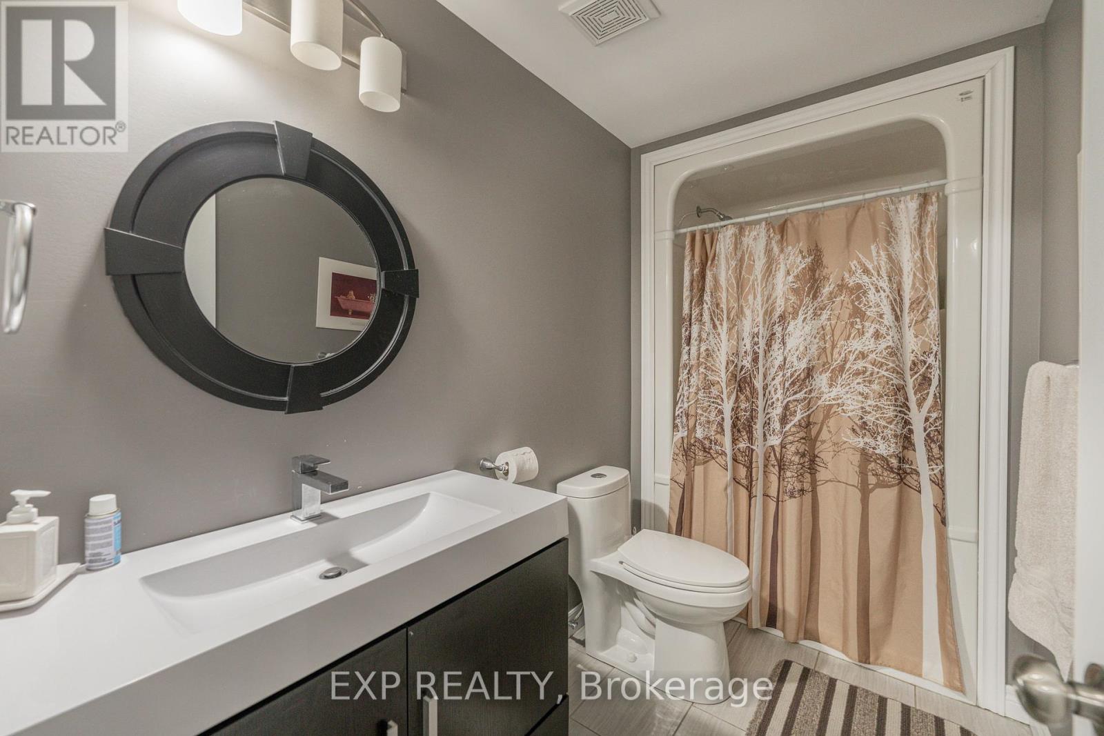 7148 Garner Road, Niagara Falls (219 - Forestview), Ontario  L2E 6S5 - Photo 35 - X12056602