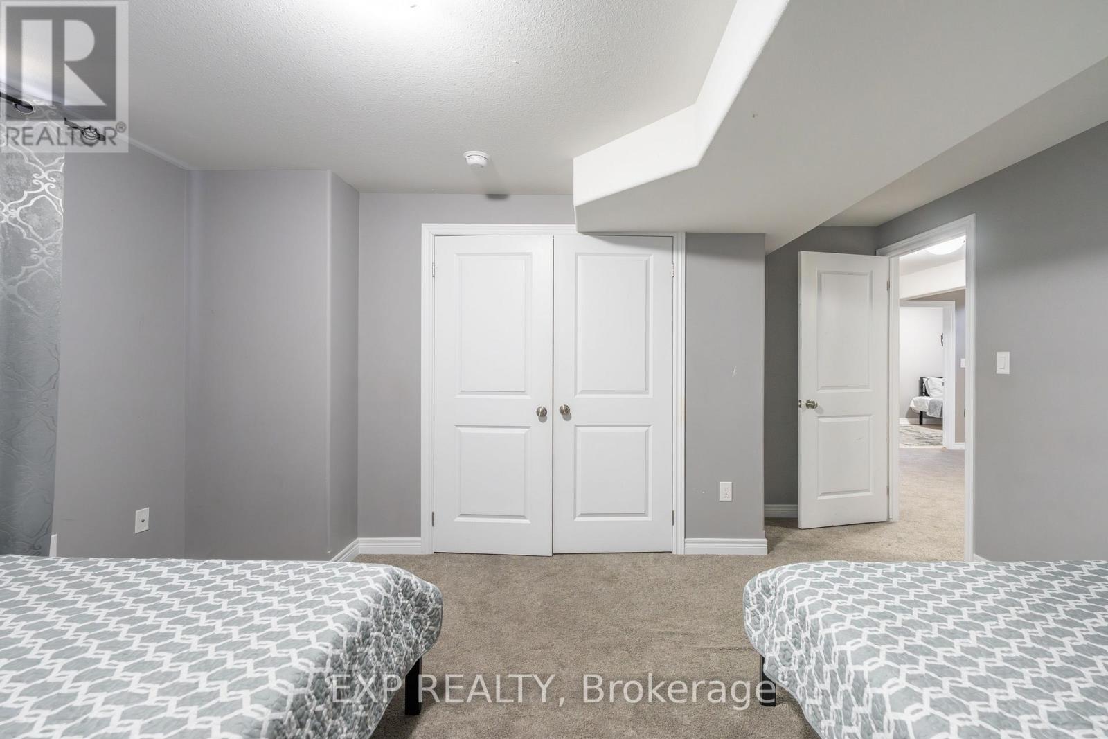 7148 Garner Road, Niagara Falls (219 - Forestview), Ontario  L2E 6S5 - Photo 37 - X12056602