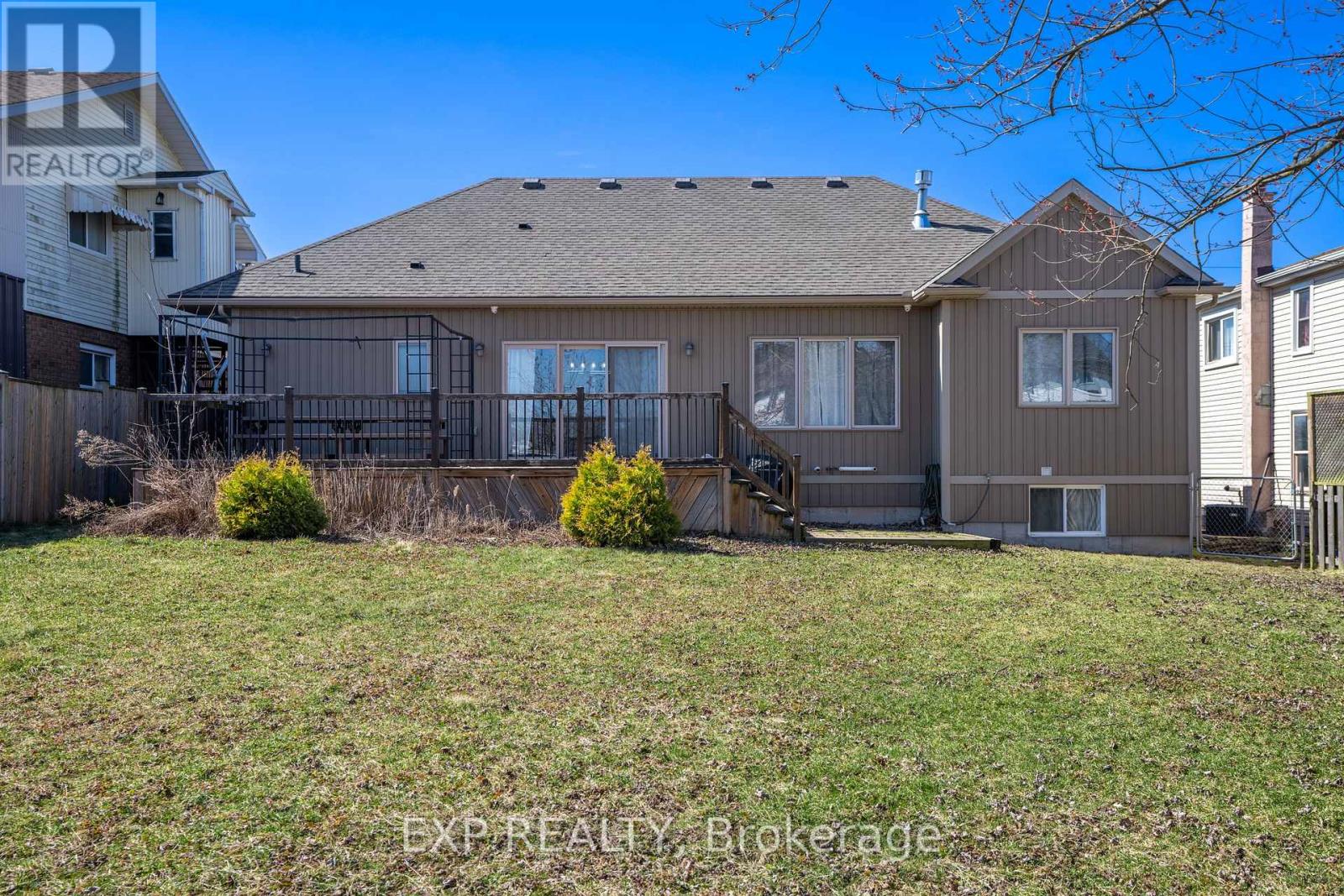 7148 Garner Road, Niagara Falls (219 - Forestview), Ontario  L2E 6S5 - Photo 45 - X12056602