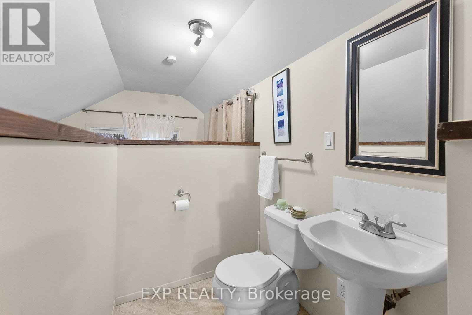 4747 Third Avenue, Niagara Falls (211 - Cherrywood), Ontario  L2E 4L7 - Photo 20 - X12056788