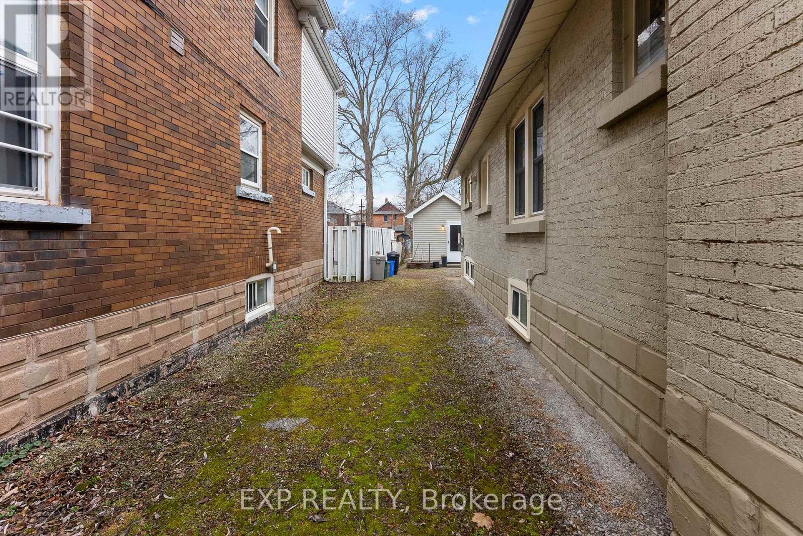4747 Third Avenue, Niagara Falls (211 - Cherrywood), Ontario  L2E 4L7 - Photo 32 - X12056788