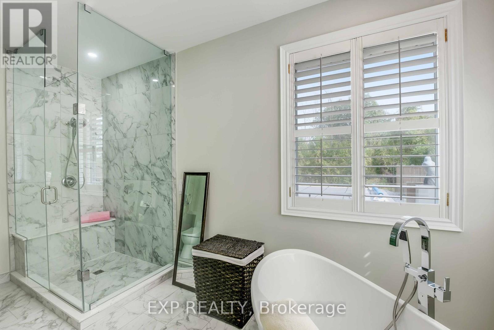 3750 Kalar Road, Niagara Falls (208 - Mt. Carmel), Ontario  L2H 0K2 - Photo 11 - X12057772