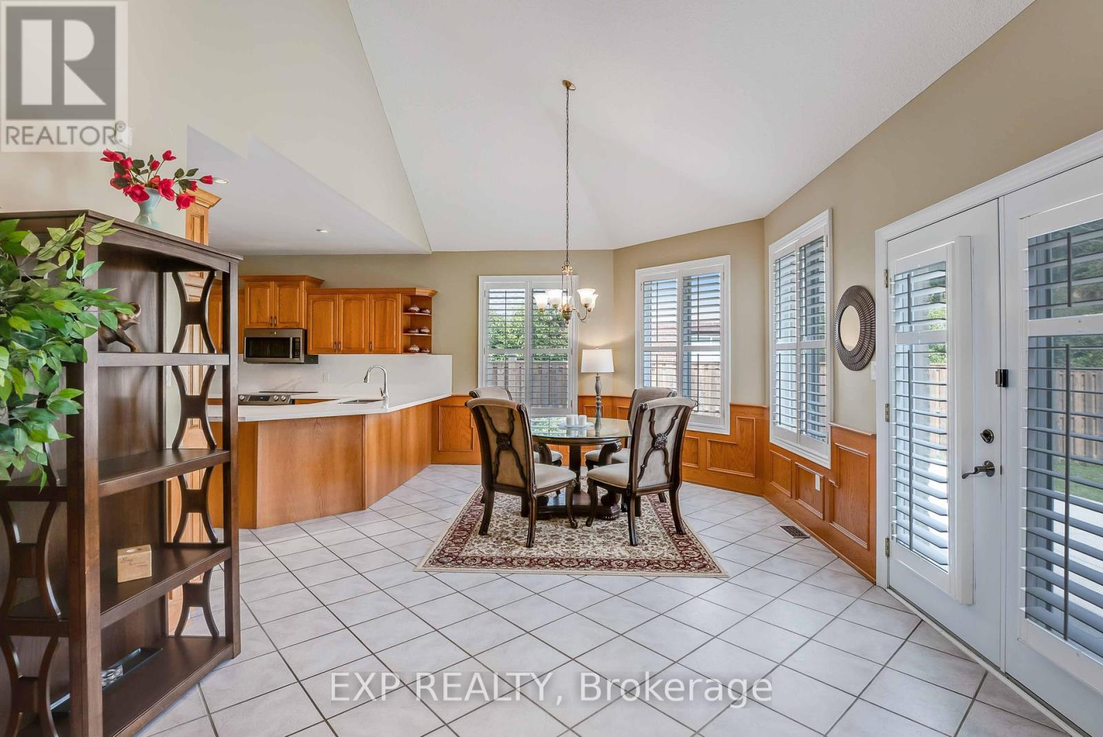 3750 Kalar Road, Niagara Falls (208 - Mt. Carmel), Ontario  L2H 0K2 - Photo 15 - X12057772
