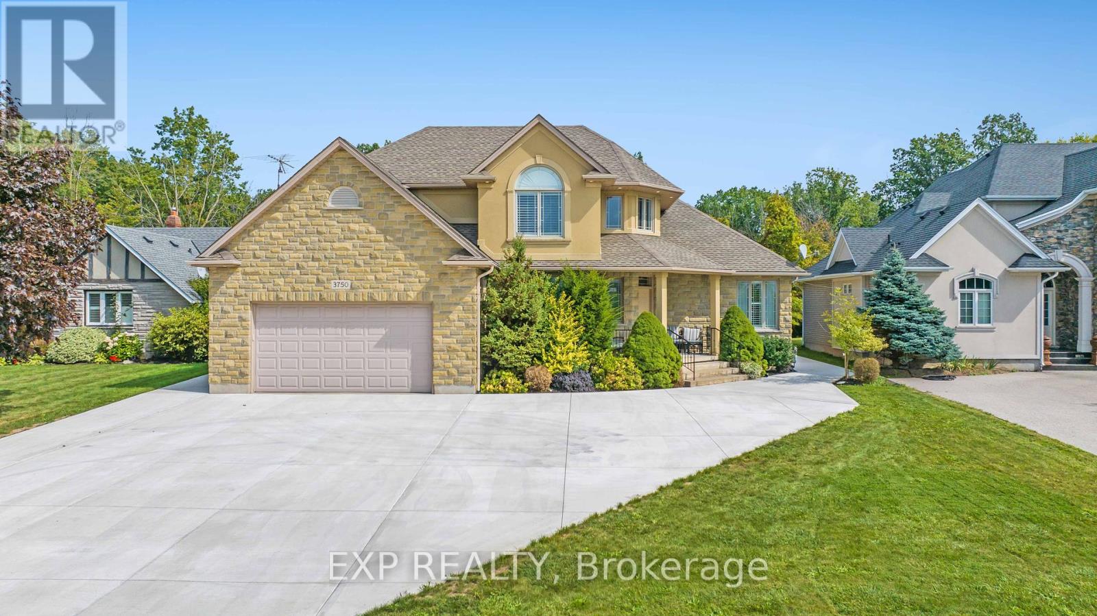 3750 Kalar Road, Niagara Falls (208 - Mt. Carmel), Ontario  L2H 0K2 - Photo 2 - X12057772